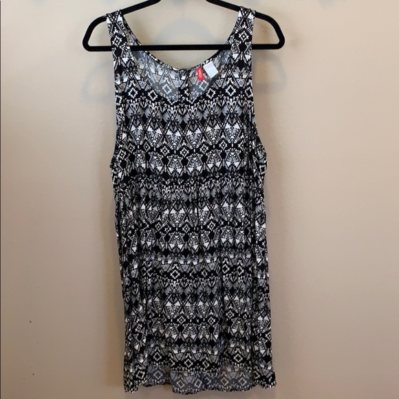 H&M sundress. Black and tan - Picture 1 of 3